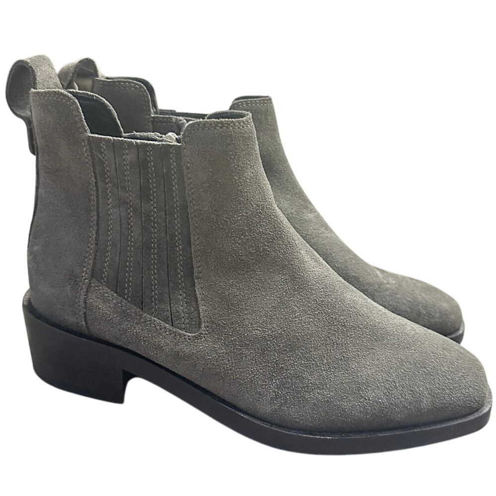 Aquatalia Carmie Gray Suede Chelsea Ankle Boots Preppy Classic Minimalist‎ Chic